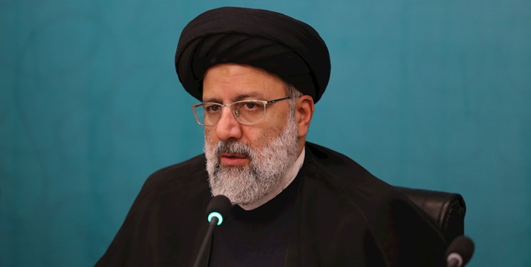 انقلابی بودن به معنای برنامه داشتن، عقلانیت و دور اندیشی است