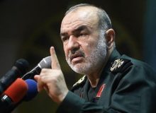 توانمندی‌های دفاعی را هرگز متوقف نمی‌کنیم/ توان دفاعی ایران مذاکره‌پذیر و توقف‌پذیر نیست