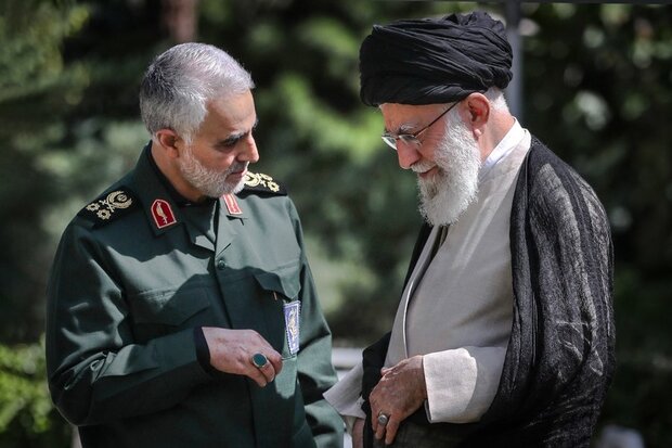 جملات «خاص» رهبرانقلاب در نماز بر پیکر «سلیمانی»