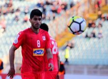 ستاره ذوب آهن بازی مقابل استقلال را از دست داد