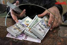 نرخ تسعیر ارز بانک‌ها ۱۵ هزار و ۹۰۰ تومان شد