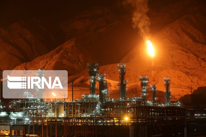 زنگ خطر قطع گاز و برق در زمستان/ سهم ۸۰ درصدی بخش خانگی از مصرف گاز