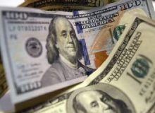 ماجرای سودجویی دلالان از دلار آبی و سفید