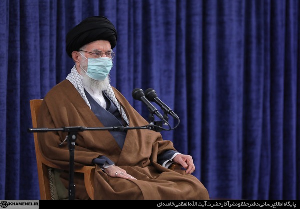 سادهلوحانهتر از پیشنهاد کاهش قدرت دفاعی برای حساس نشدن دشمن،وجود ندارد